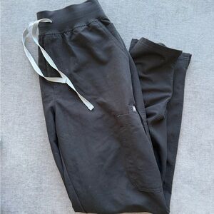 Hugh waisted skinny scrub pants